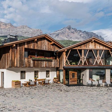 Miraval Naturhotel Badia  Luaran gambar