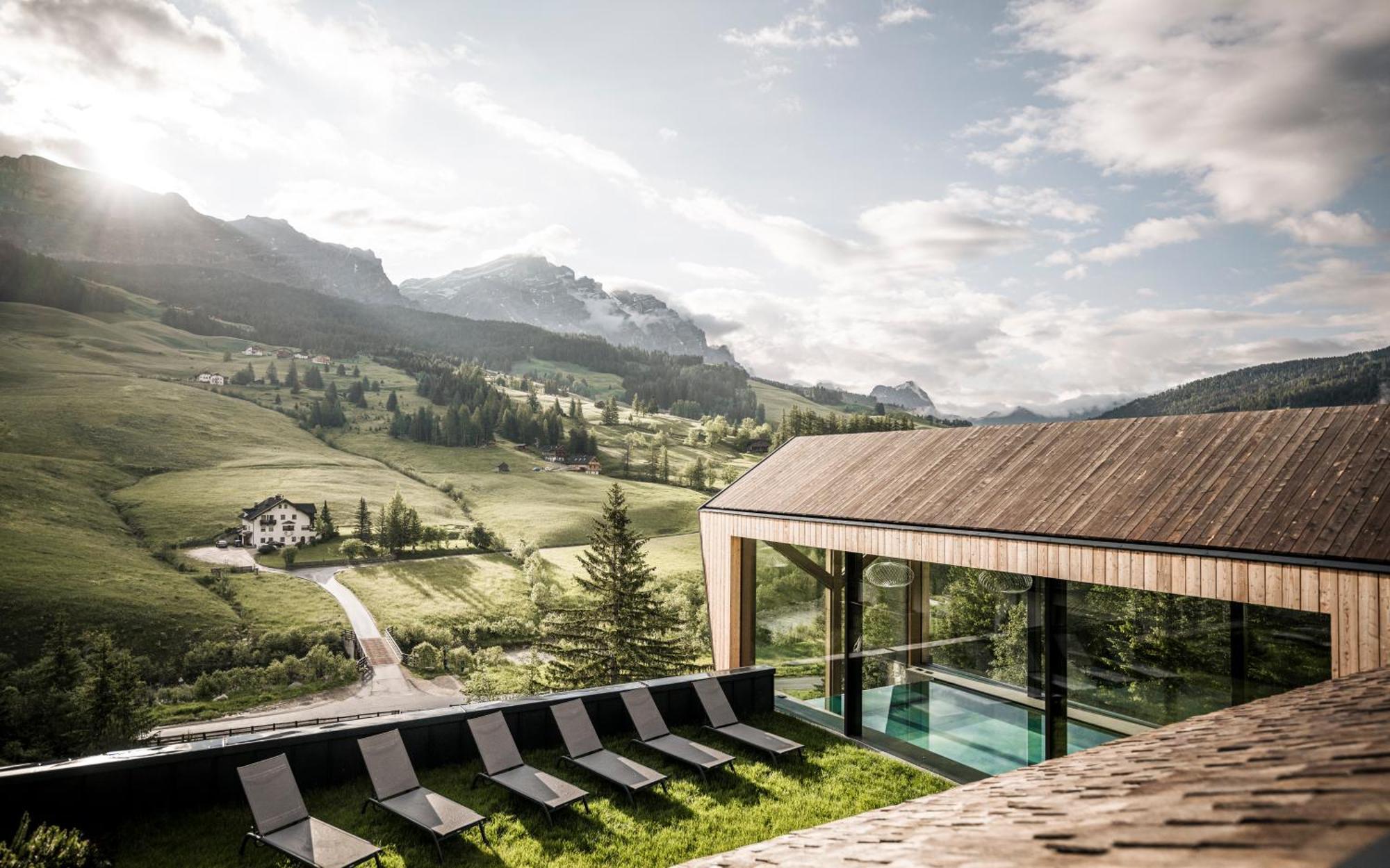 Miraval Naturhotel Badia  Luaran gambar